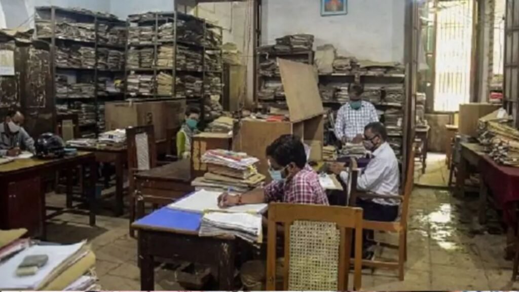 রাজ্যের সমস্ত বেকার চাকরিপ্রার্থীদের জন্য দারুণ সুখবর।উচ্চ মাধ্যমিক পাশে রাজ্যে ক্লার্ক নিয়োগ, প্রতিমাসে বেতন ২৭ হাজার টাকা 2 1000036760